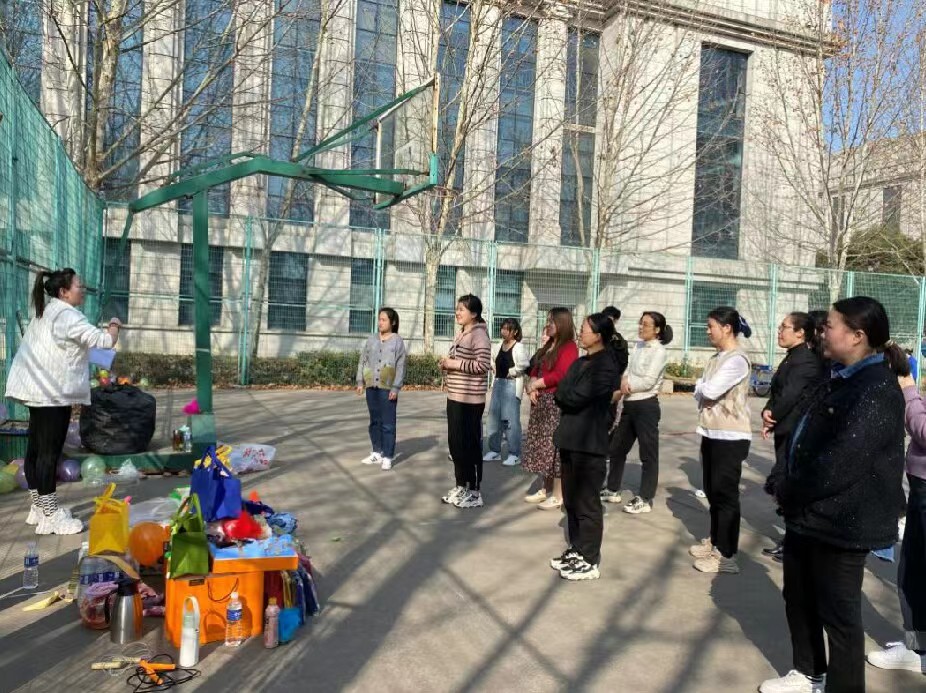 12345政务服务便民热线组织开展“庆...